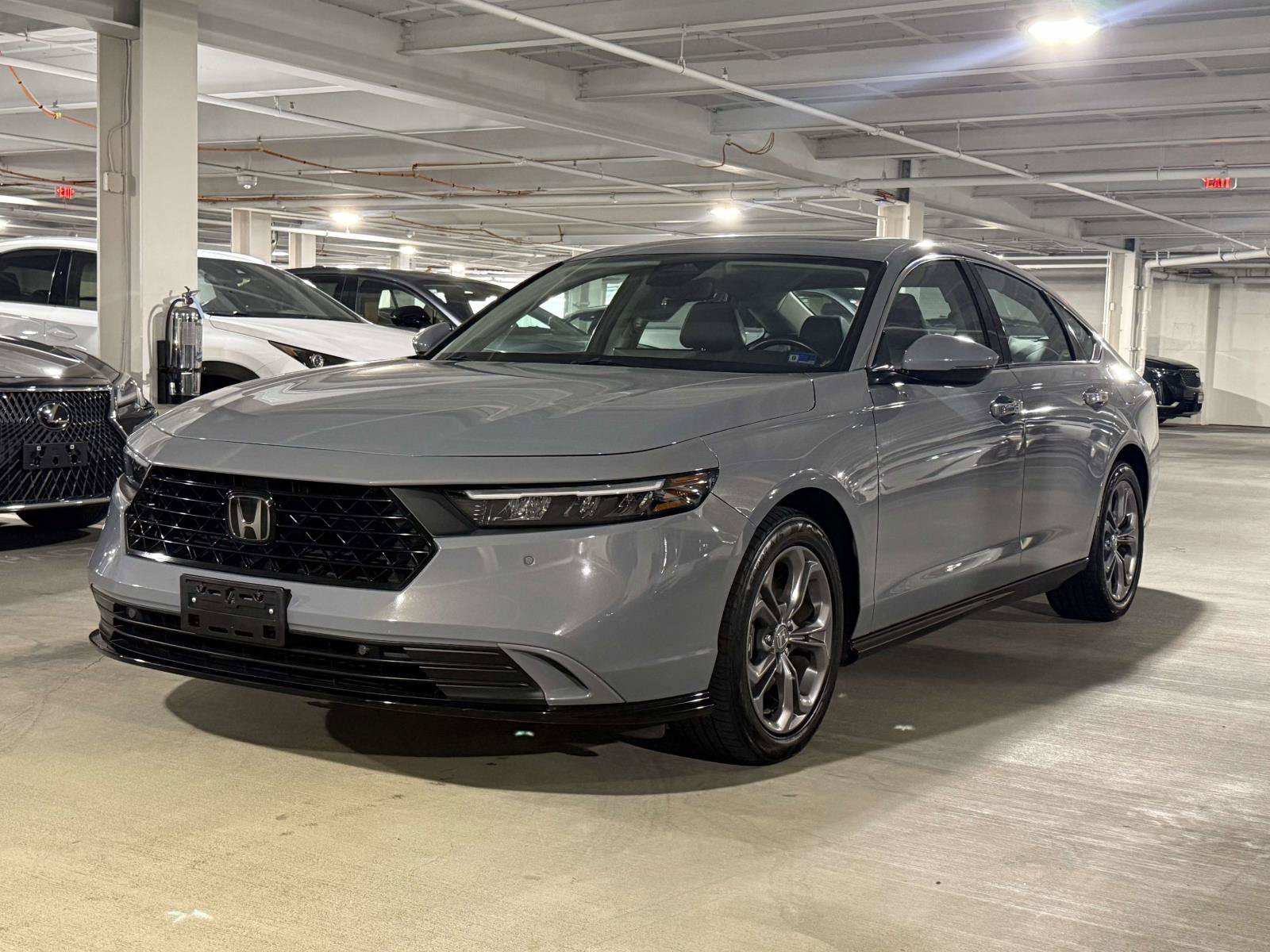 Used 2023 Honda Accord EX-L image 1