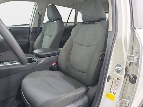 Certified 2023 Toyota RAV4 XLE AWD/4WD image 12