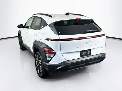 Used 2025 Hyundai Kona SEL AWD/4WD image 5