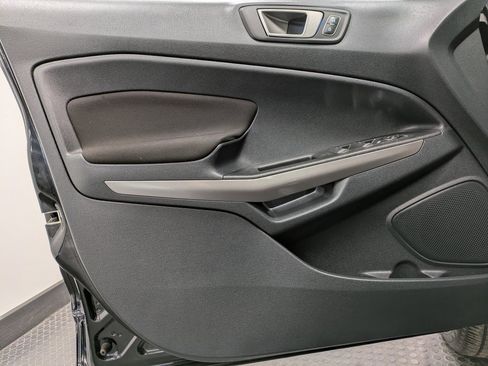 Used 2022 Ford EcoSport SE w/ SE Convenience Package image 8