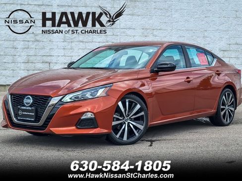 Certified 2021 Nissan Altima 2.5 SR FWD image 1