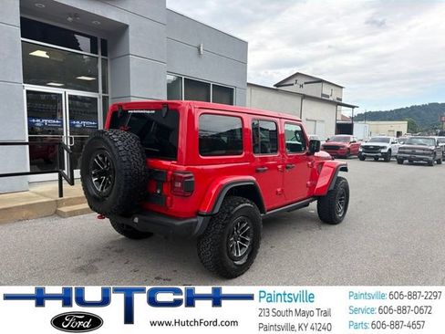 Used 2026 Jeep Wrangler Unlimited Rubicon AWD/4WD image 3