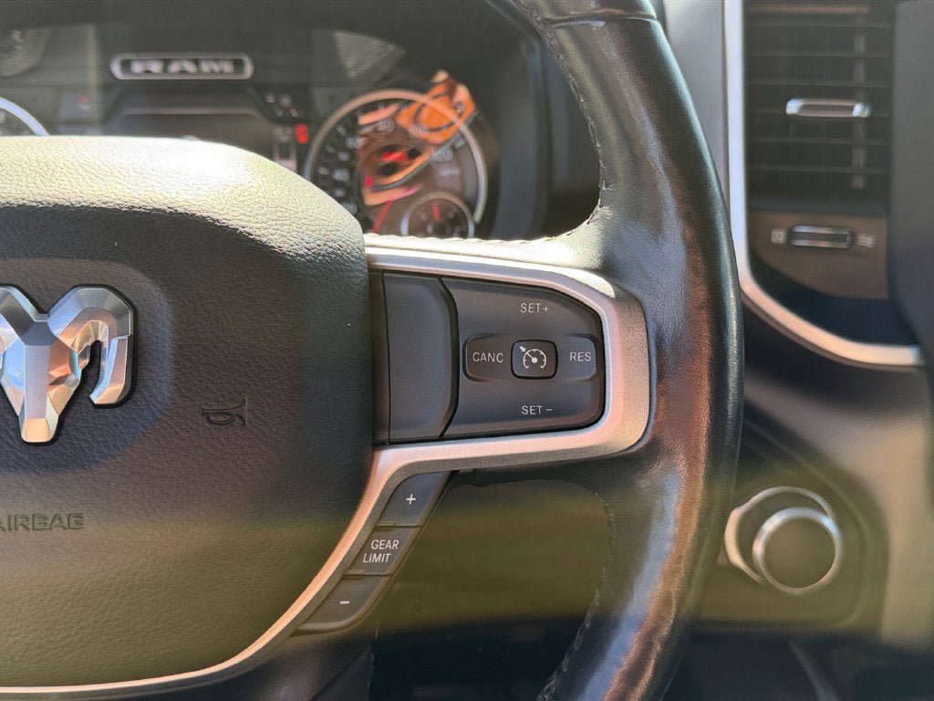 Used 2020 RAM 1500 Big Horn AWD/4WD image 17