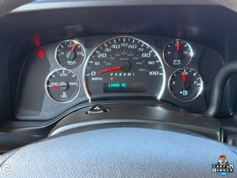 Used 2024 Chevrolet Express 2500 w/ Driver Convenience Package image 14