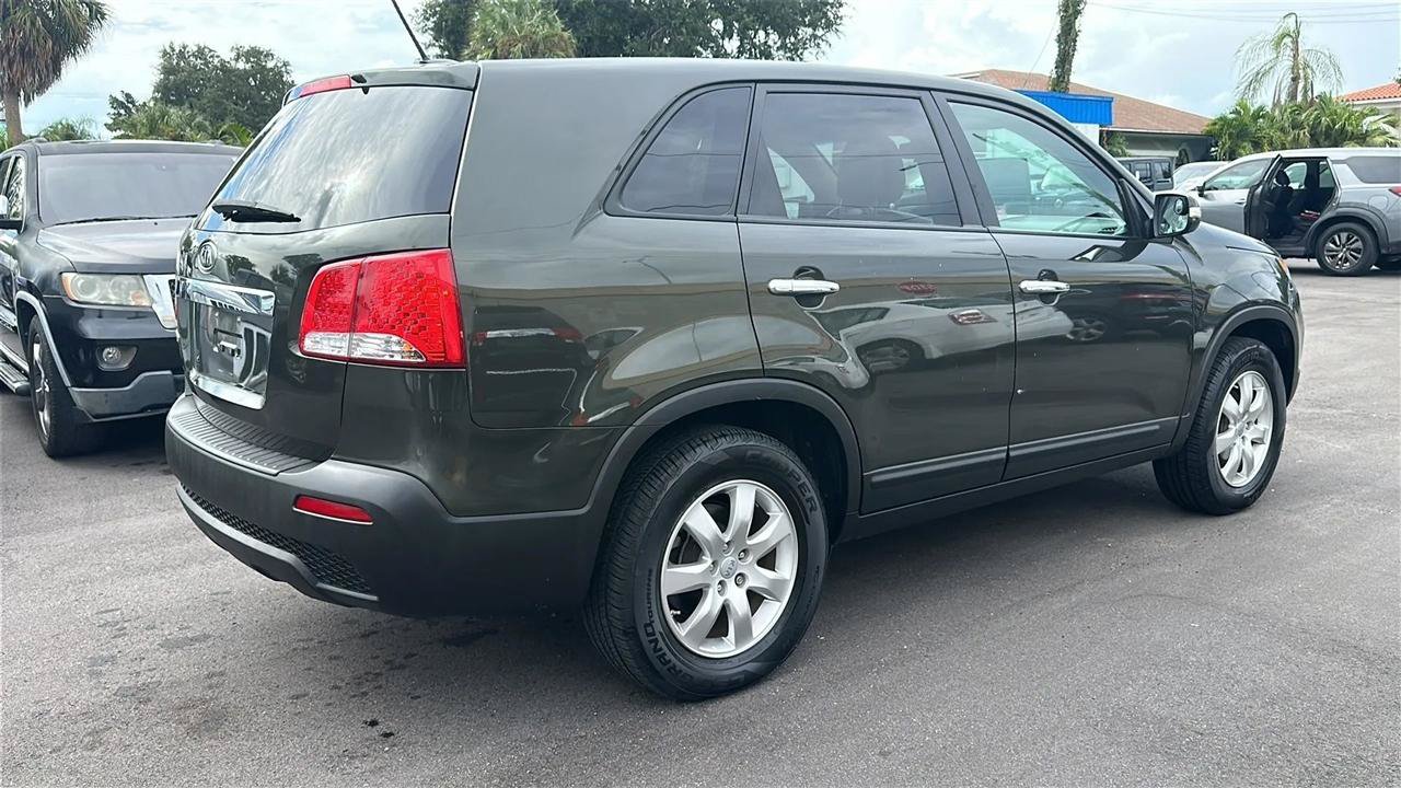 Used 2012 Kia Sorento FWD image 8