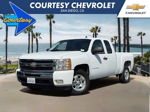 Used 2011 Chevrolet Silverado 1500 LT w/ All-Star Edition RWD image 1