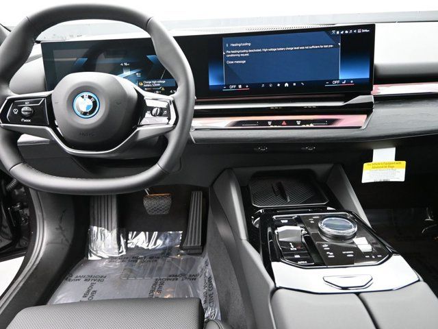 New 2026 BMW i5 eDrive40 AWD/4WD image 14