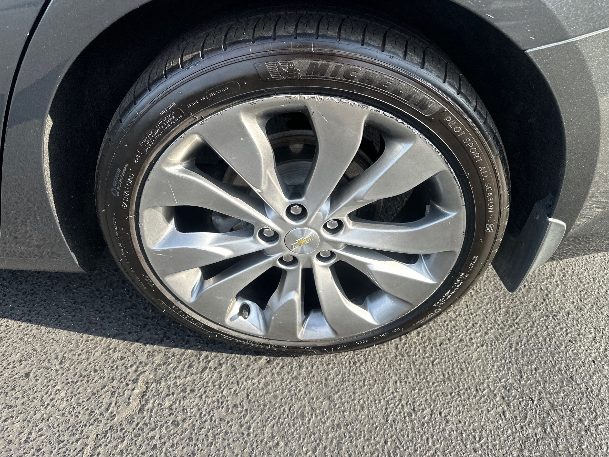 Used 2017 Chevrolet Malibu Premier w/ Premier Sun and Wheel Package FWD image 29