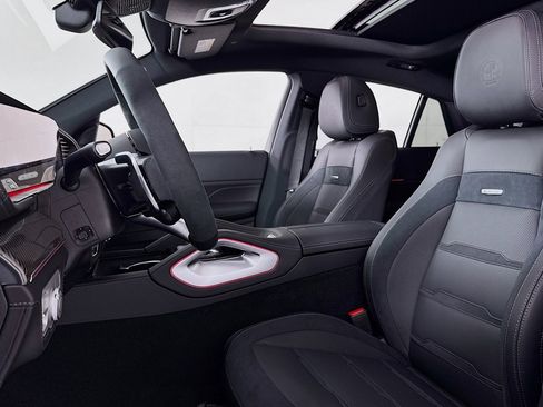 New 2026 Mercedes-Benz GLE 53 AMG 4MATIC Coupe image 16