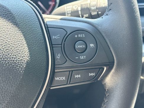 Used 2024 Toyota RAV4 XLE Premium FWD image 29