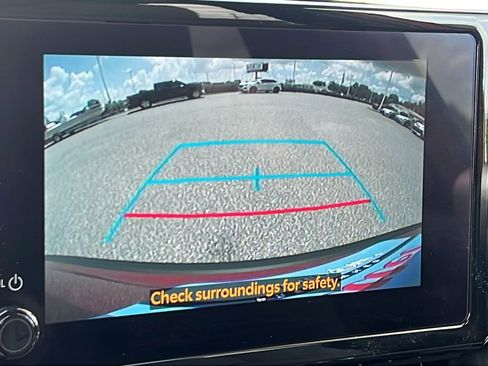 Used 2023 Toyota Corolla Cross AWD Hybrid image 17