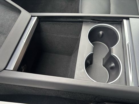 Used 2025 Tesla Model 3 Long Range image 23