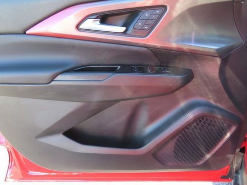 Used 2024 Chevrolet Equinox EV RS image 10