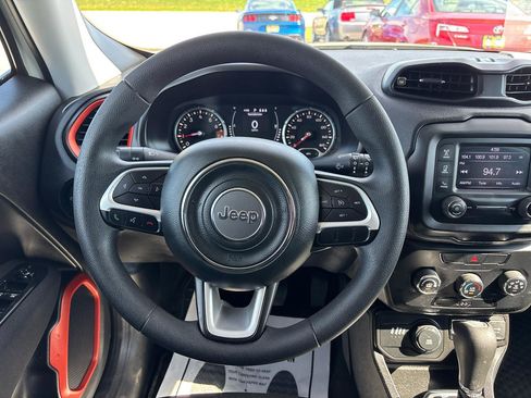 Used 2019 Jeep Renegade Sport AWD/4WD image 13