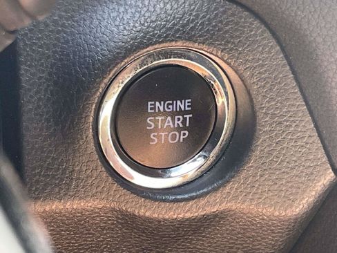 Used 2021 Toyota RAV4 XLE FWD image 24