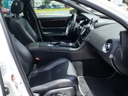 Used 2019 Jaguar XJ L Portfolio RWD image 18