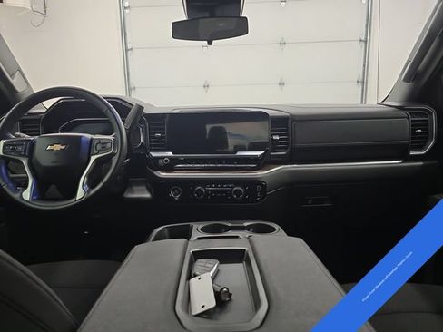 Used 2024 Chevrolet Silverado 1500 LT AWD/4WD image 13
