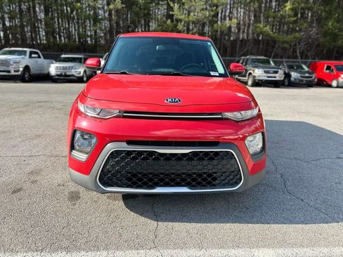 Used 2020 Kia Soul LX image 2