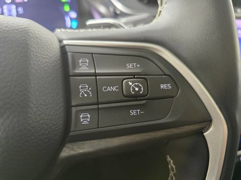 Used 2023 Jeep Grand Cherokee 4WD 4xe image 27