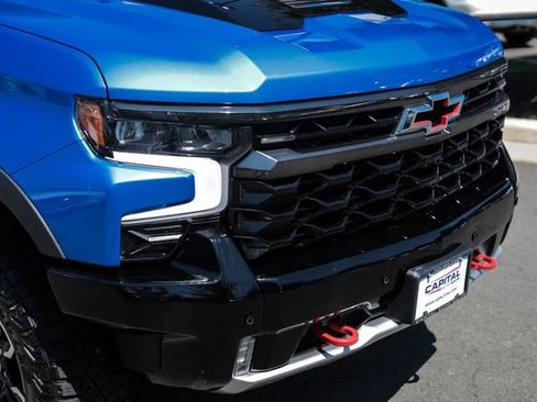 Used 2025 Chevrolet Silverado 1500 ZR2 w/ Technology Package AWD/4WD image 24