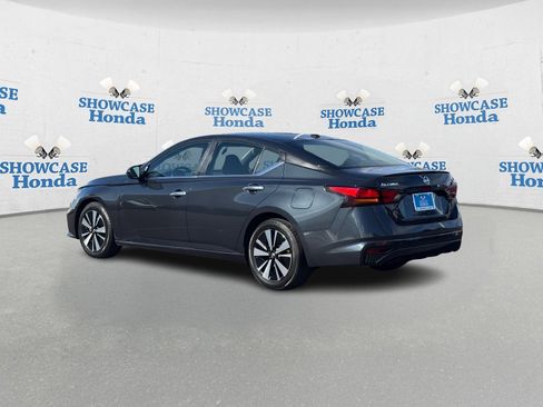 Used 2022 Nissan Altima 2.5 SV image 5