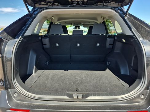 Used 2025 Toyota RAV4 XLE AWD/4WD image 21