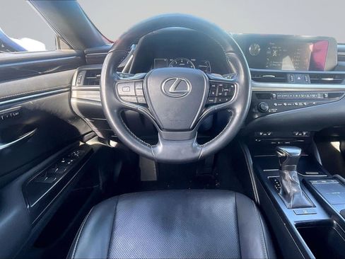 Used 2019 Lexus ES 350 w/ Premium Package FWD image 5