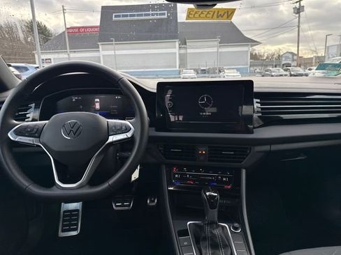 Certified 2025 Volkswagen Jetta Sport image 16