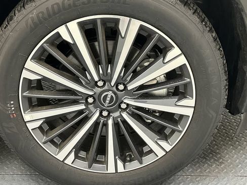 New 2026 Nissan Pathfinder Platinum w/ Cargo Package AWD/4WD image 18