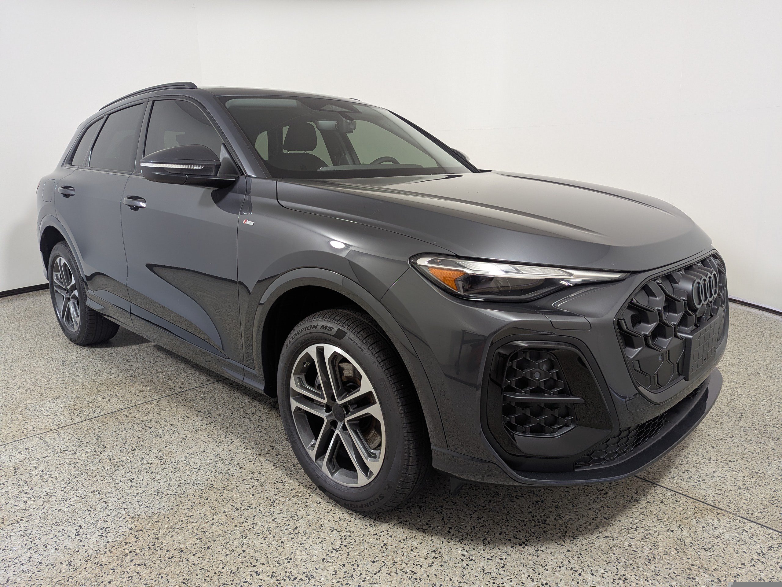 New 2026 Audi Q5 2.0T AWD/4WD image 1