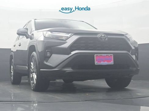 Used 2022 Toyota RAV4 XLE Premium FWD image 28