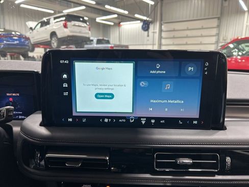 New 2026 Lincoln Aviator AWD w/ Jet Appearance Package image 17