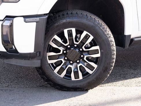 Used 2024 GMC Sierra 2500 Denali Ultimate w/ Max Trailering Package image 29