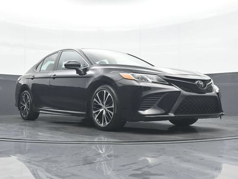 Used 2019 Toyota Camry SE w/ Protection Package (Q2) FWD image 34