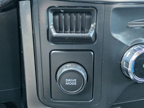 Used 2022 Ford F150 XLT w/ Equipment Group 302A High RWD image 29