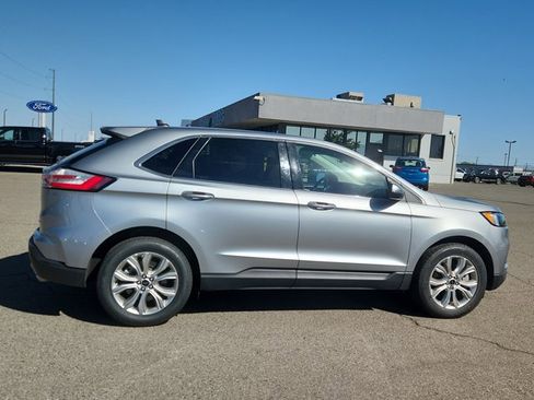 Certified 2024 Ford Edge Titanium image 2