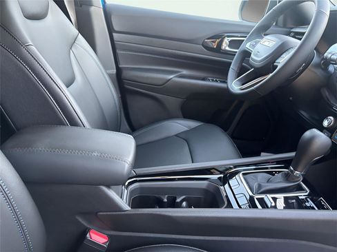 New 2026 Jeep Compass Limited AWD/4WD image 18