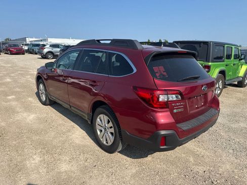 Used 2019 Subaru Outback 2.5i Premium AWD/4WD image 2