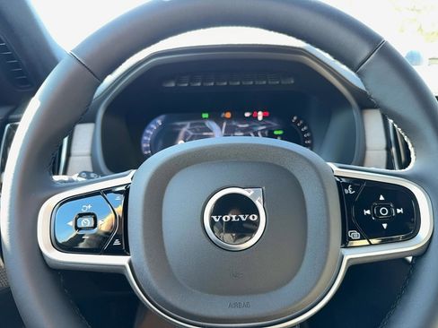 New 2026 Volvo XC90 T8 Ultra w/ Lounge Package image 19