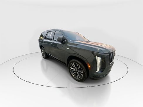 Used 2025 Cadillac Escalade Sport AWD/4WD image 2