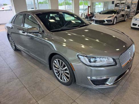 Used 2017 Lincoln MKZ Select AWD/4WD image 5