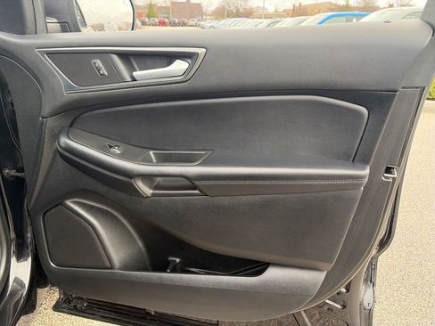 Used 2024 Ford Edge SE AWD/4WD image 9