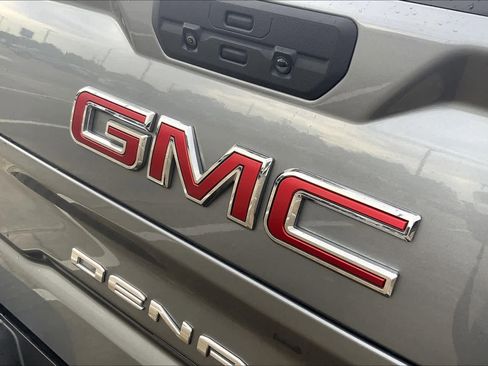 Used 2021 GMC Sierra 1500 Denali w/ Technology Package RWD image 28