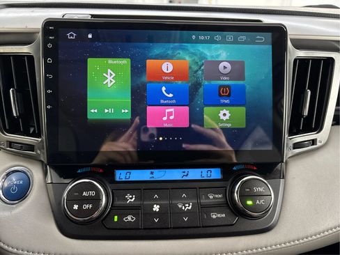 Used 2018 Toyota RAV4 XLE w/ Carpet Mat Package AWD/4WD image 19