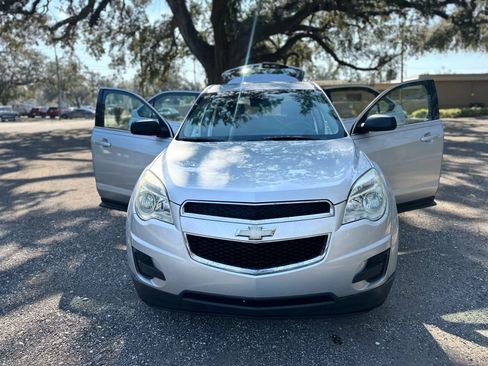Used 2013 Chevrolet Equinox LS image 2
