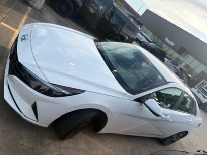 Used 2023 Hyundai Elantra Blue