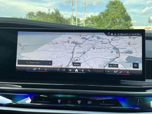 Certified 2025 BMW 740i w/ Premium Package RWD image 26