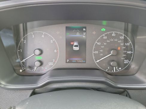 Used 2024 Toyota Corolla SE w/ SE Package image 26