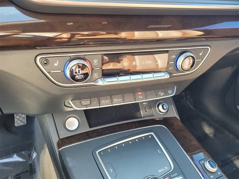 Used 2018 Audi Q5 2.0T Premium Plus w/ Premium Plus Package image 26