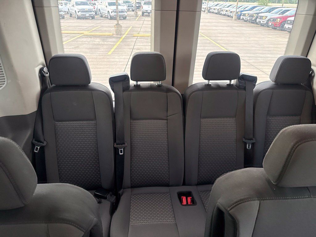 Used 2024 Ford Transit 350 XLT RWD image 5